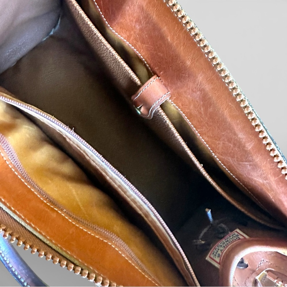 Vtg Dooney & Bourke All Weather Leather Top Handle Crossbody Convertible Bag - Picture 13 of 15